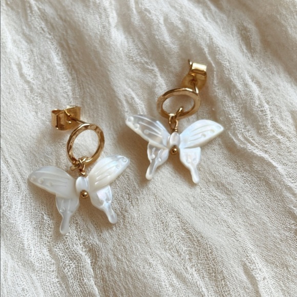 Zaya Earrings - Picture 2 of 5